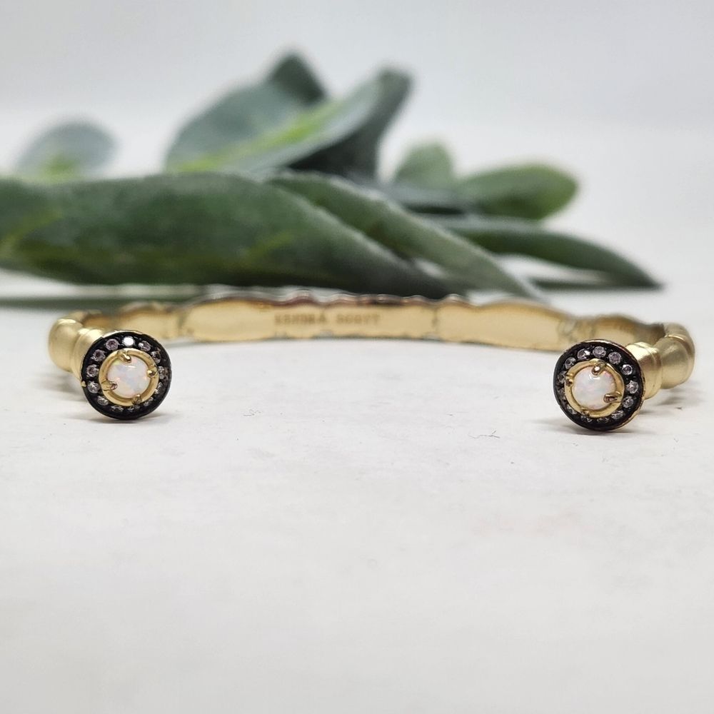 KENDRA SCOTT Ryker Bracelet in Gold Tone‎ White Kyocera Opal Mystic Bazaar
